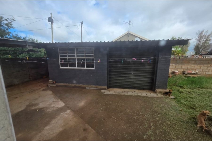 4 Bedroom Property for Sale in Roodepan Northern Cape